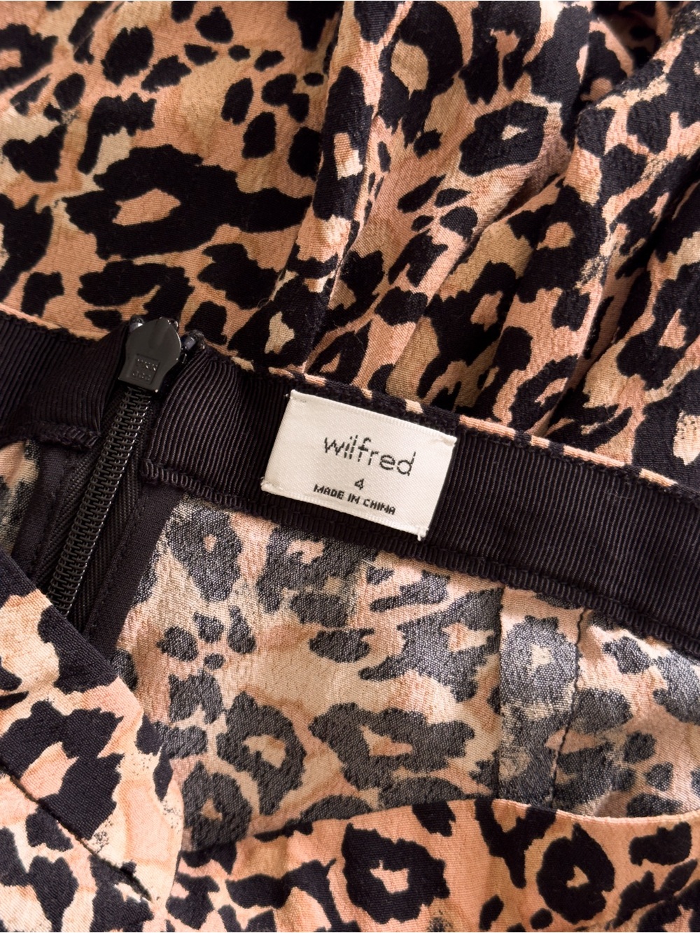 Aritzia Wilfred Leopard Print Midi Skirt - Size 4 - Picture 7 of 11
